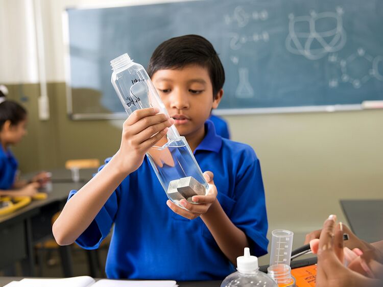 英雅盛彼德开学要带啥？2025秋季报到清单全在这