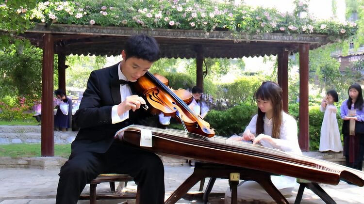 深圳前海哈罗港人学校4月开放日怎么报